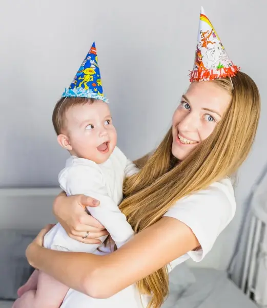 Sahima Studio Cergy – instants vrais, émotions sincères, souvenirs éternels d'une maman et de son bébé.