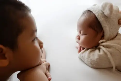 Moments vrais entre deux frères, tout simplement.